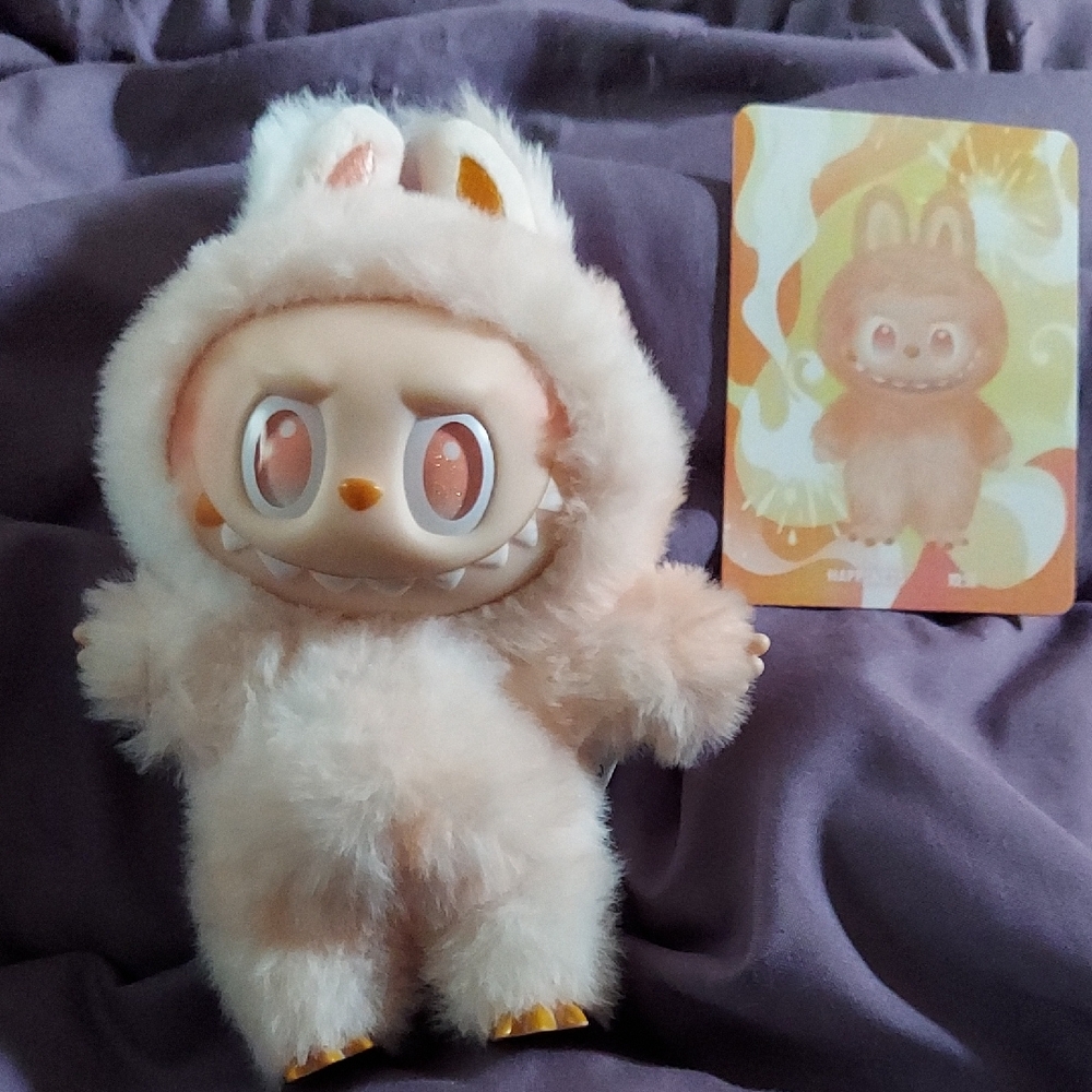 OneHundred Percent authentic happiness big Into energy Labubu with Card